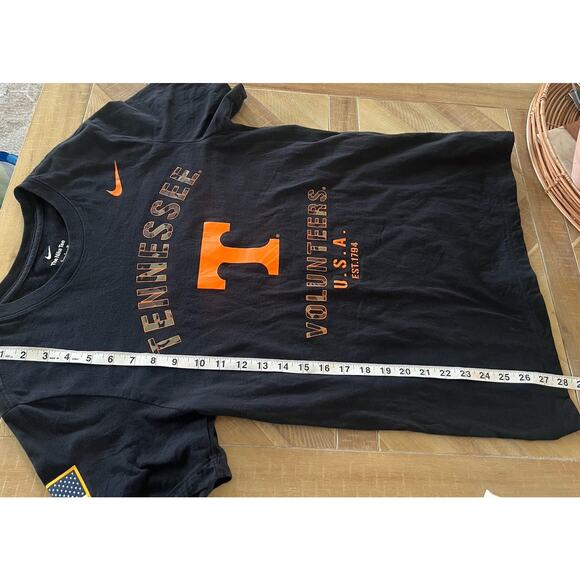 Nike Tennessee Volunteers Military Veterans Black T- Shirt Men's Size Small VOLS - Picture 6 of 6